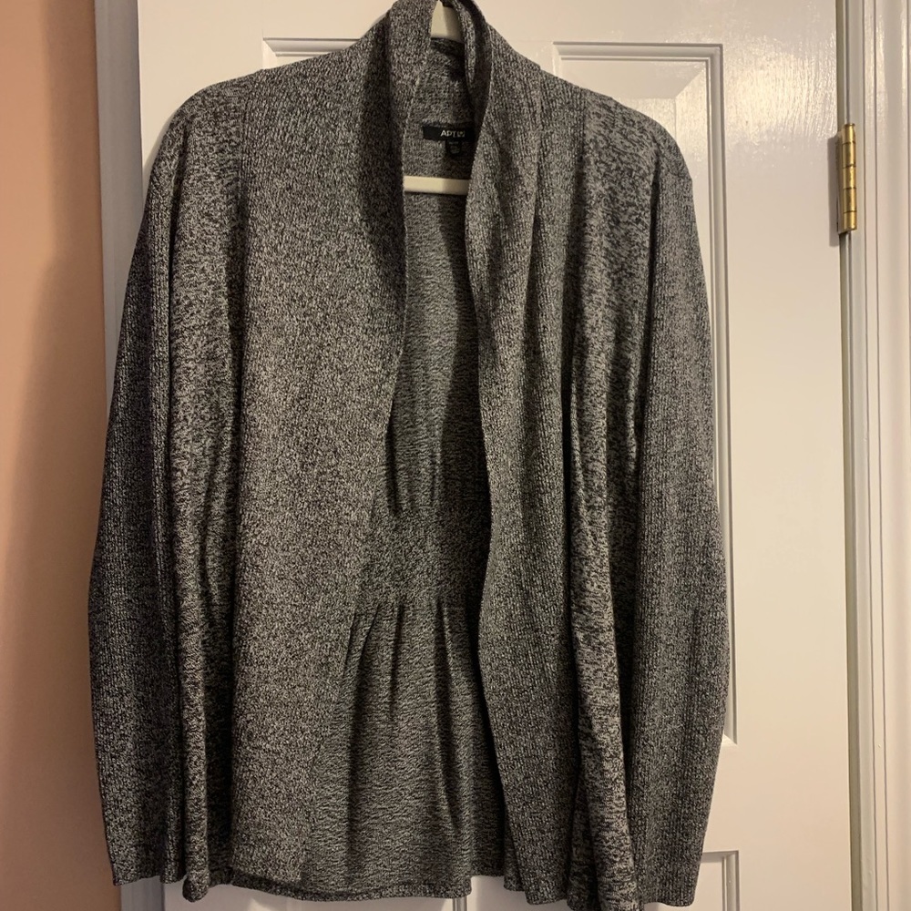 NWOT! Apt 9 Grey Cardigan